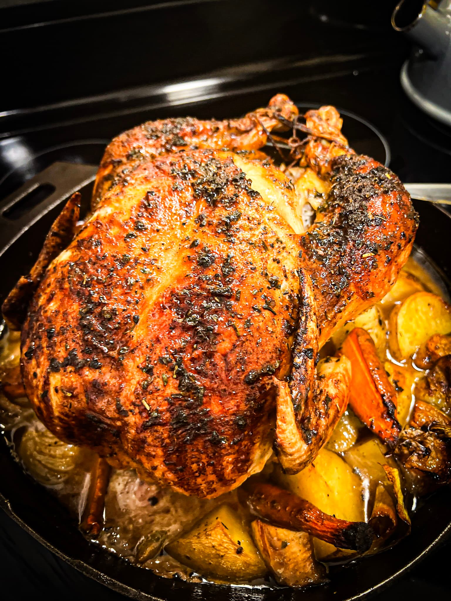 Roasted Chicken: A Weeknight Delight and Sunday Supper Staple